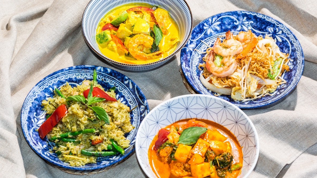 Royal Thai Restaurant Photos 2